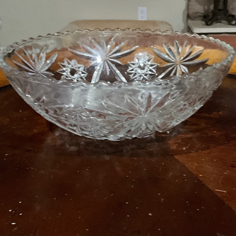 Vintage Star of a David Salad or Serving Glass Bowl
